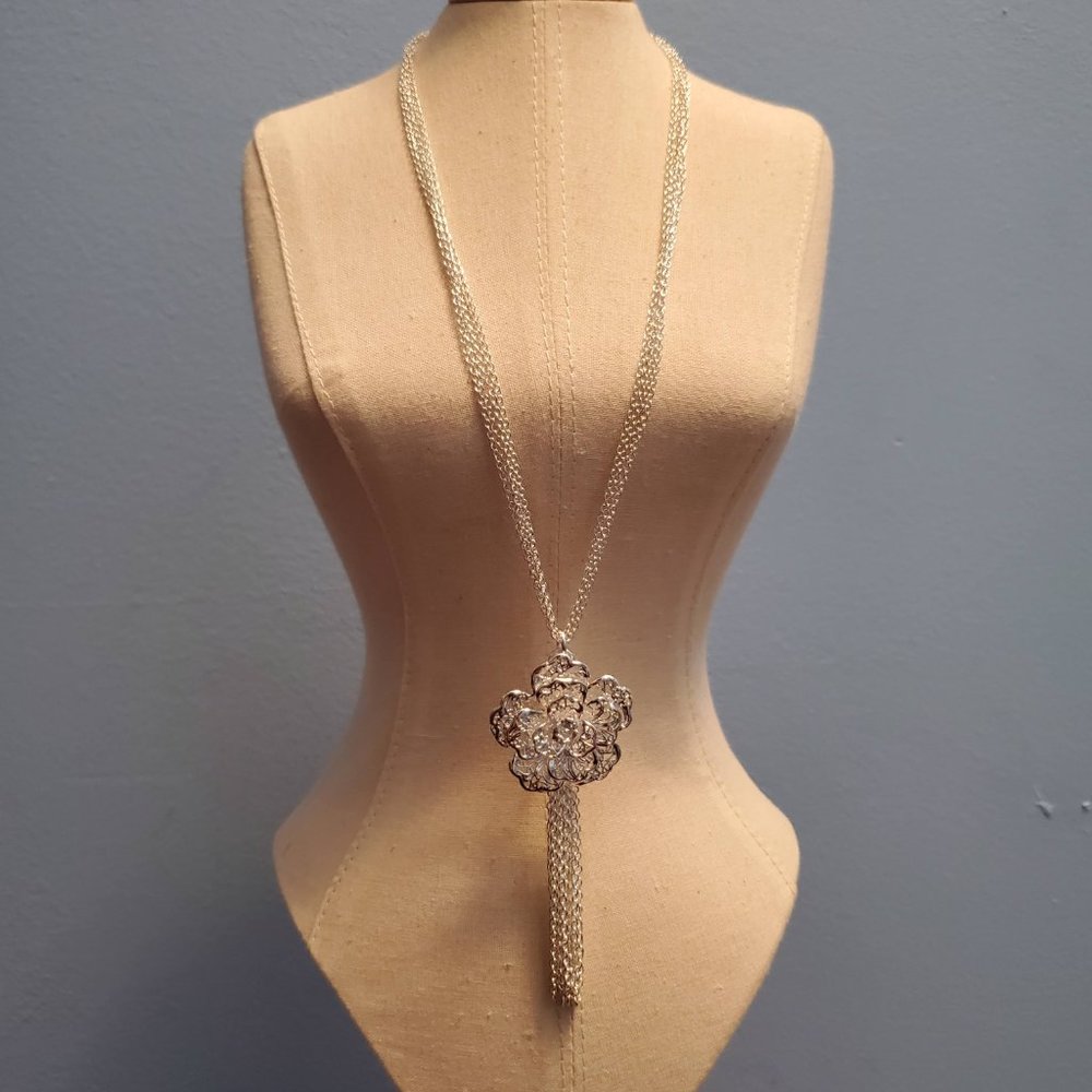24" 925 Sterling Silver Necklace with Silver Flower Pendant
